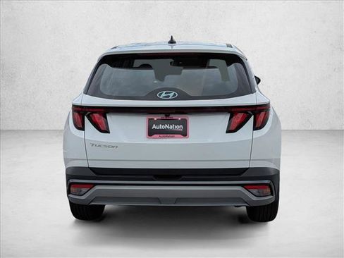 New 2026 Hyundai Tucson SE image 6