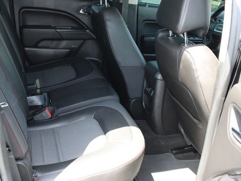 Used 2016 GMC Canyon SLE w/ All Terrain Adventure Package image 23