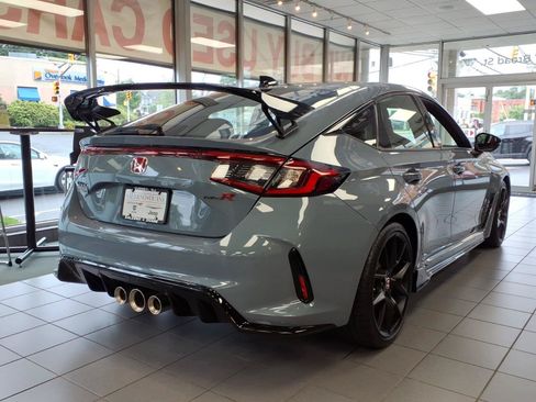 Used 2026 Honda Civic Type R image 4