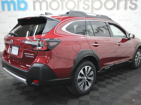 Used 2023 Subaru Outback Touring XT AWD/4WD image 9