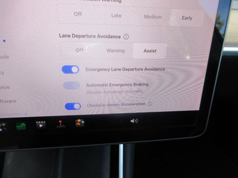 Used 2017 Tesla Model 3 Standard Range RWD image 45