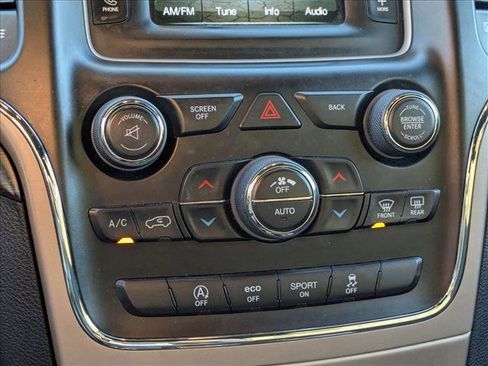 Used 2016 Jeep Grand Cherokee Laredo image 11