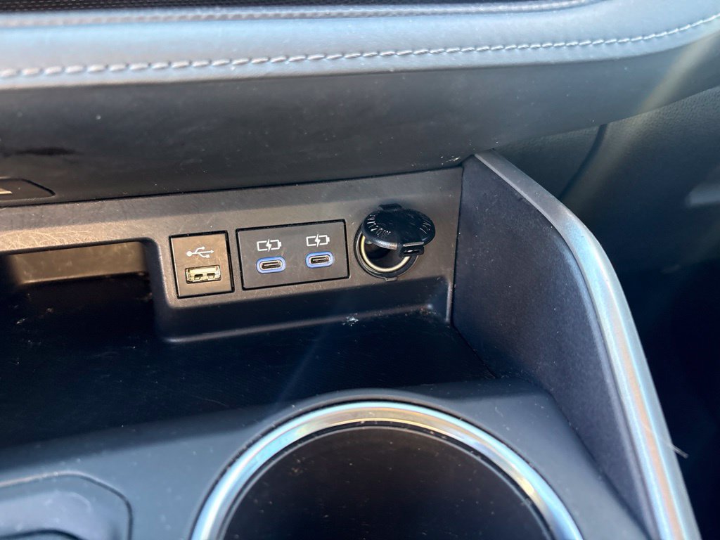 Used 2022 Toyota Highlander L FWD image 42