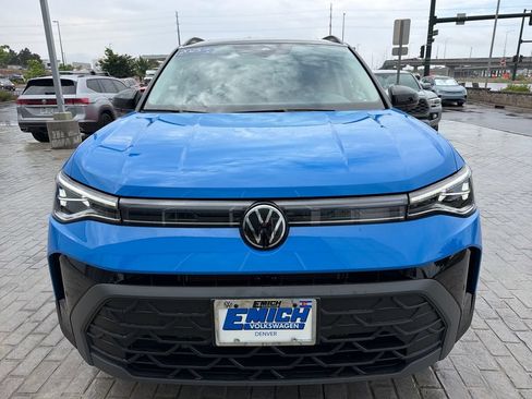 Used 2025 Volkswagen Taos SE AWD/4WD image 10
