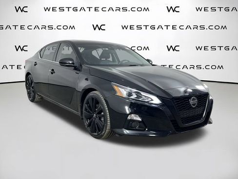 Used 2022 Nissan Altima 2.5 SR w/ Midnight Edition Package image 43