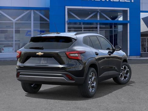 New 2026 Chevrolet Trax LT image 4