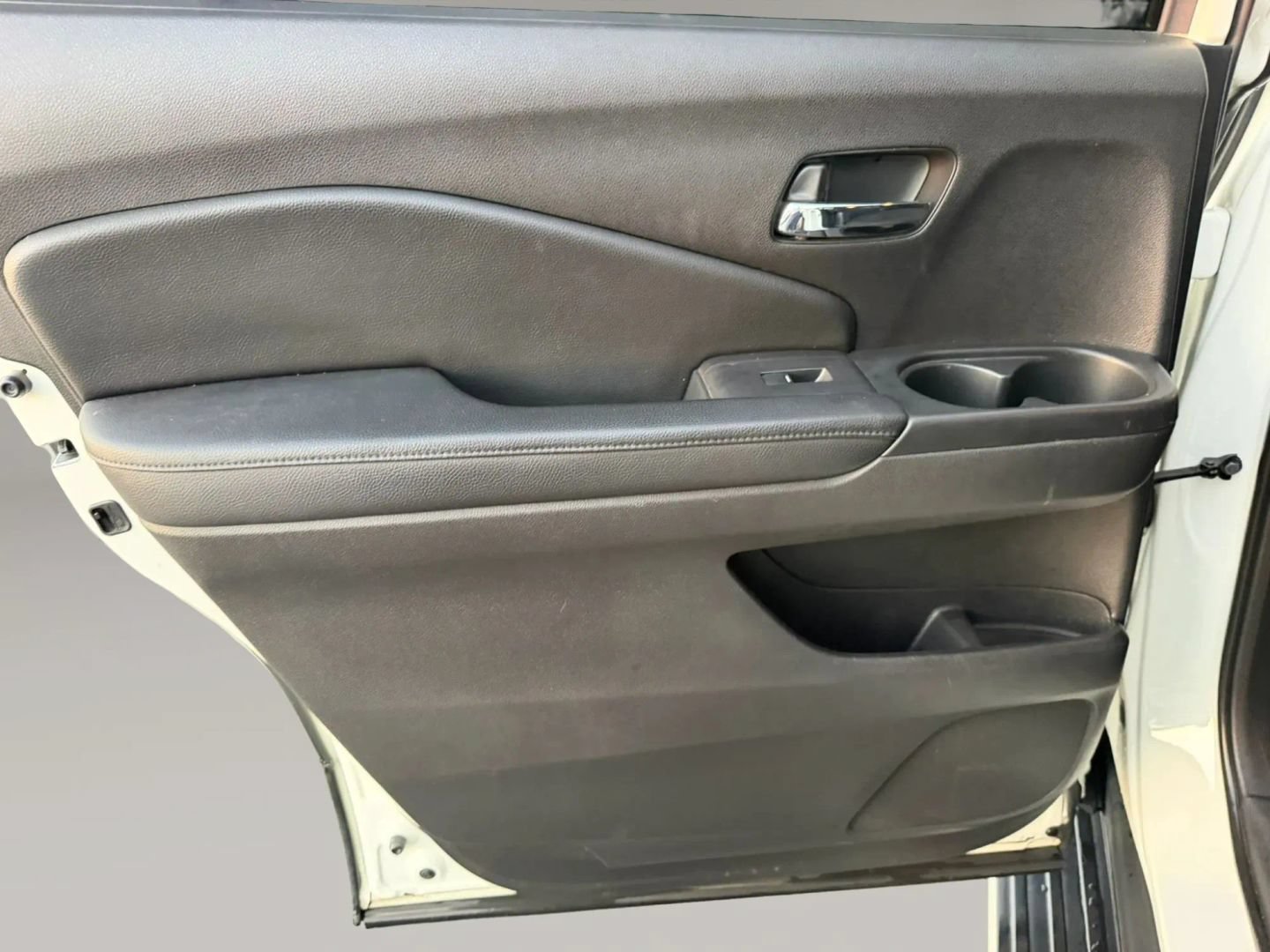 Used 2018 Honda Pilot LX image 12