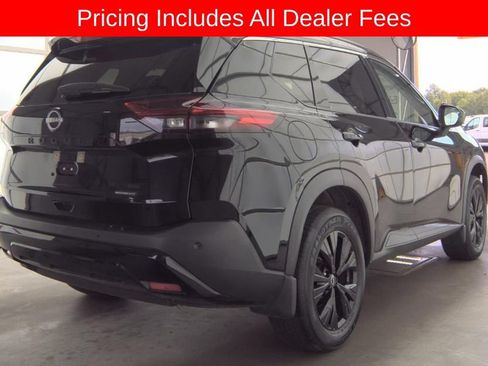 Used 2023 Nissan Rogue SV w/ SV Premium B Package AWD/4WD image 3
