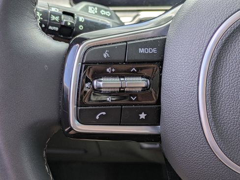 Used 2025 Kia Sorento EX w/ Panoramic Sunroof Package FWD image 21