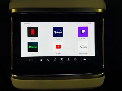 Used 2022 Tesla Model S AWD image 38