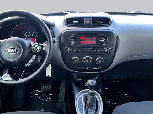 Used 2014 Kia Soul FWD image 6