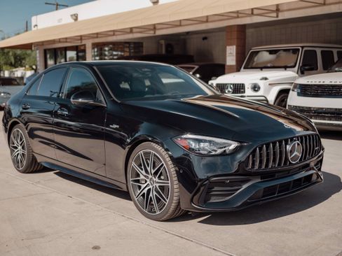 Used 2023 Mercedes-Benz C 43 AMG 4MATIC Sedan image 3