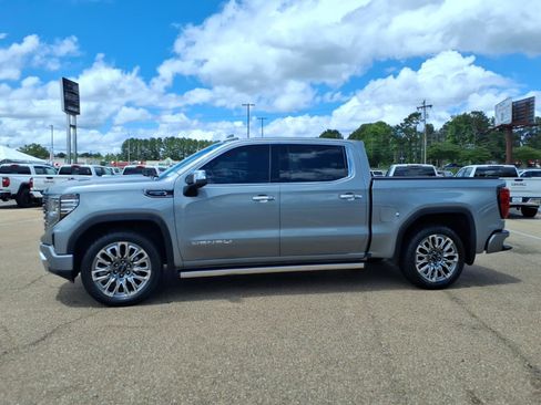 Used 2024 GMC Sierra 1500 Denali Ultimate AWD/4WD image 1