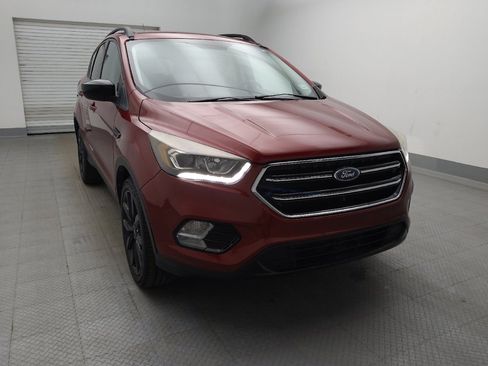 Used 2018 Ford Escape SE w/ SE Sport Appearance Package FWD image 14