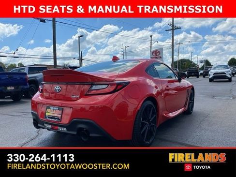 New 2025 Toyota GR86 Premium image 9
