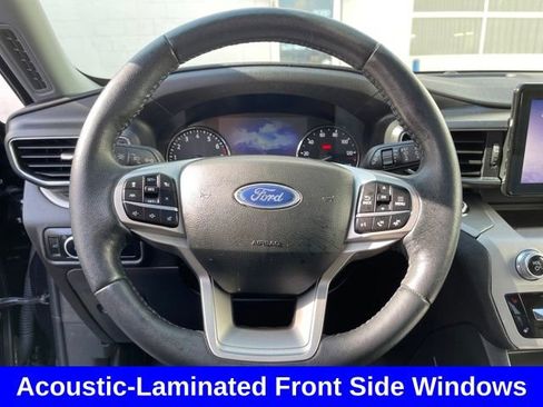 Used 2023 Ford Explorer XLT w/ Equipment Group 202A AWD/4WD image 14