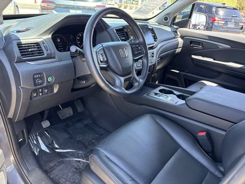 Certified 2025 Honda Ridgeline RTL+ image 16