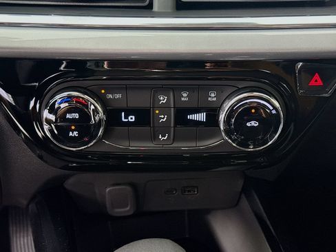 New 2026 Chevrolet Trax LT FWD image 17