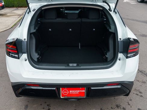 New 2026 Nissan Leaf image 7