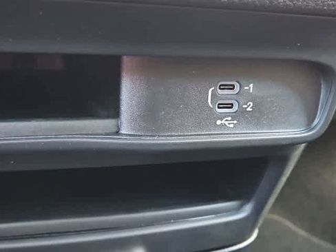 New 2026 Chrysler Pacifica Select AWD/4WD image 29