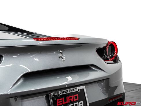 Used 2018 Ferrari 488 Spider RWD image 27