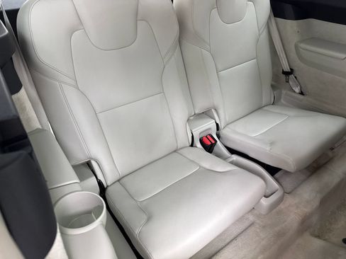 Used 2016 Volvo XC90 T6 Momentum w/ Protection Package Plus AWD/4WD image 50