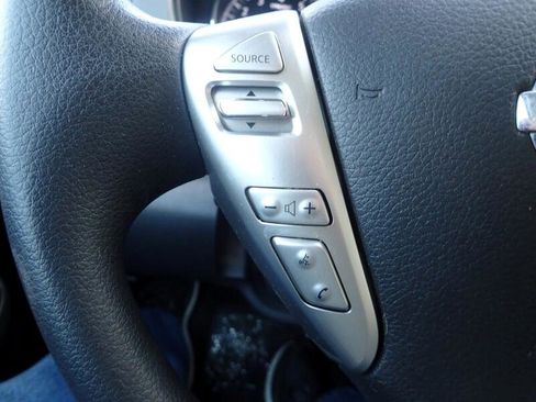 Used 2019 Nissan Versa SV image 14