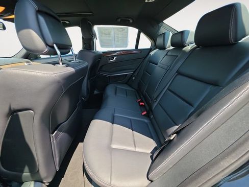 Used 2014 Mercedes-Benz E 350 4MATIC Sedan image 13