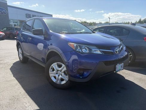 Used 2015 Toyota RAV4 LE AWD/4WD image 7