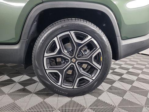 Used 2024 Rivian R1T Adventure AWD/4WD image 10