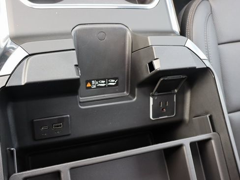 New 2025 Chevrolet Silverado 2500 High Country w/ Technology Package image 16