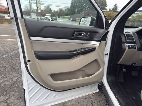 Used 2018 Ford Explorer 4WD image 13