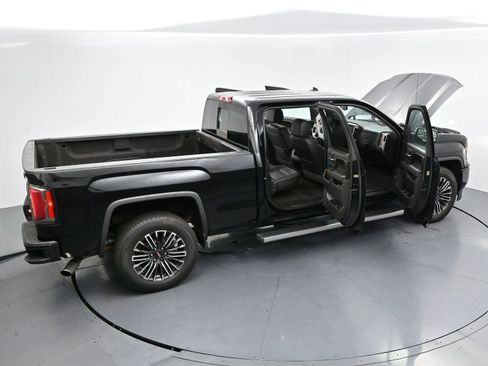 Used 2017 GMC Sierra 1500 Denali w/ Denali Ultimate Package AWD/4WD image 40