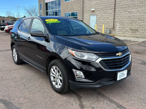 Used 2020 Chevrolet Equinox LS w/ LS Convenience Package image 1