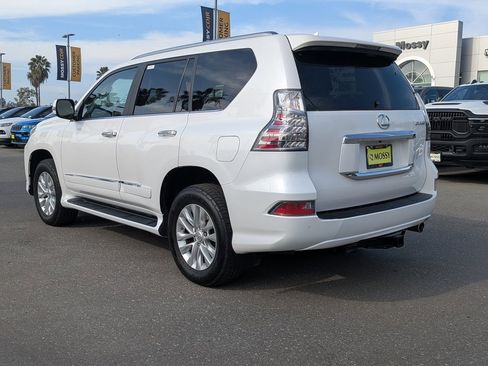 Used 2014 Lexus GX 460 image 4