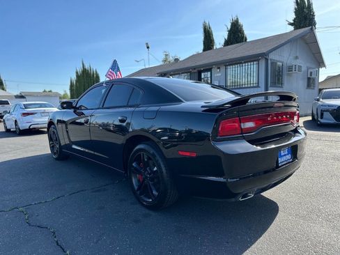 Used 2011 Dodge Charger R/T AWD/4WD image 4