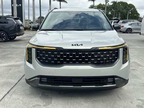 New 2026 Kia Carnival SX Prestige FWD image 4