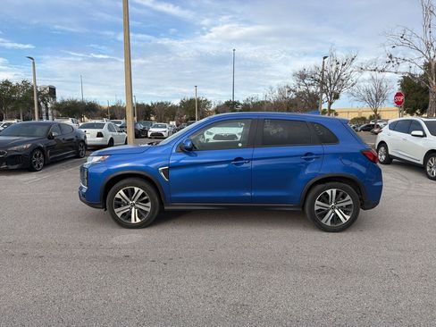 Used 2024 Mitsubishi Outlander Sport SE image 2