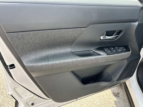 New 2026 Nissan Kicks SV w/ Cold Weather Package FWD image 14