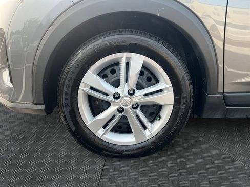 Used 2025 Nissan Kicks Play S FWD image 14