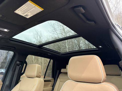 Used 2022 Chevrolet Tahoe Premier image 23