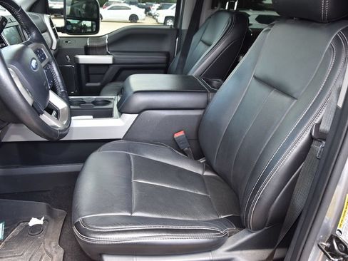 Used 2020 Ford F250 Lariat w/ Lariat Ultimate Package AWD/4WD image 11