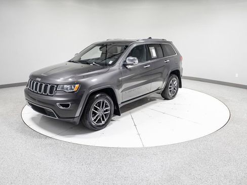 Used 2019 Jeep Grand Cherokee Limited w/ Trailer Tow Group IV image 37