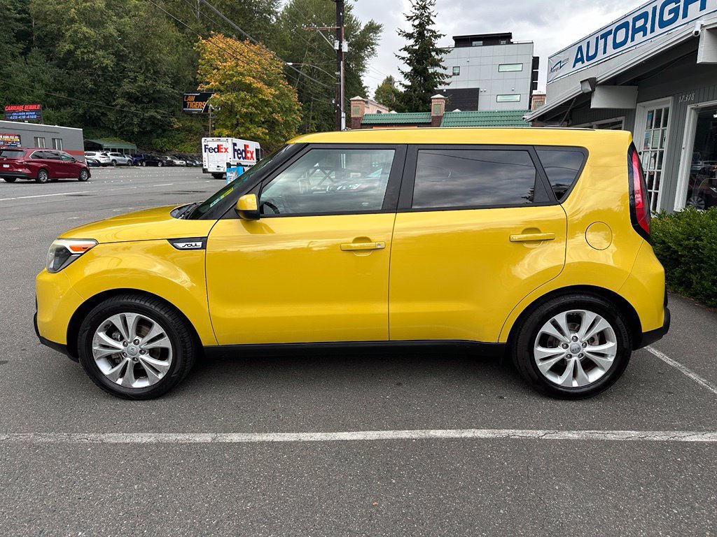 Used 2015 Kia Soul + FWD image 9