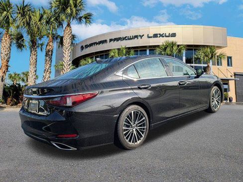 Certified 2025 Lexus ES 350 w/ Premium Package FWD image 5