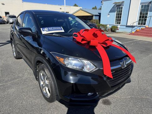 Used 2017 Honda HR-V EX image 8