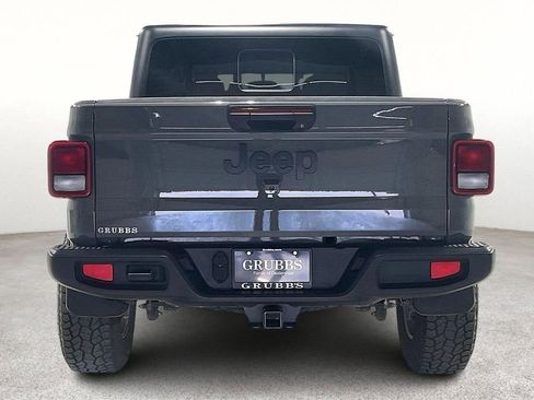 Used 2022 Jeep Gladiator Willys image 6
