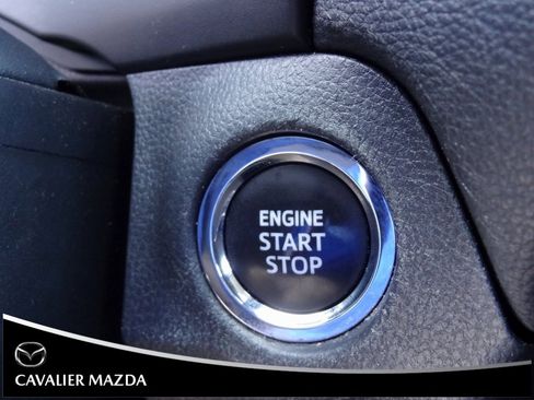 Used 2024 Toyota RAV4 XLE image 21