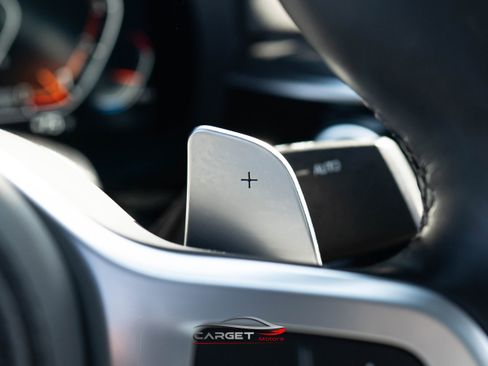 Used 2022 BMW 540i xDrive xDrive w/ M Sport Package image 18