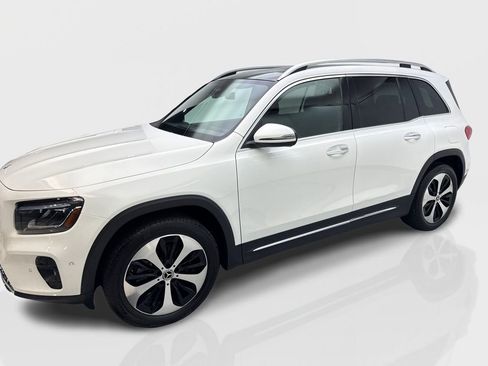 Used 2024 Mercedes-Benz GLB 250 image 11